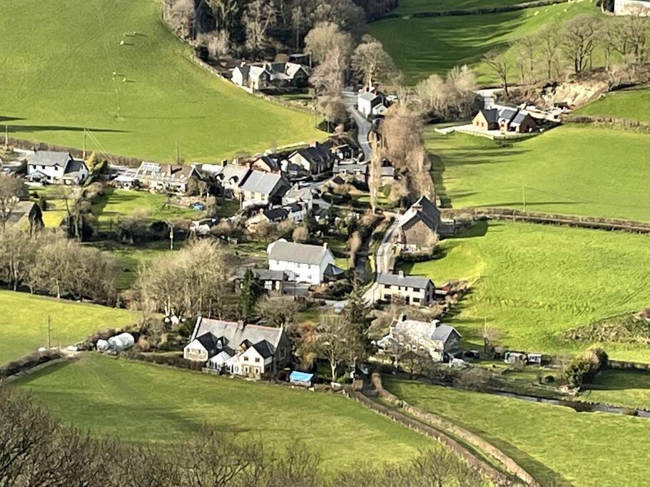 Y Felin Bed And Breakfast And Smallholding Caersws Exterior foto